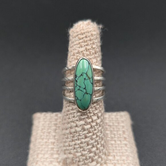 Jewelry - Size 6.5 Sterling Silver Green Spiderweb Turquoise Stone Ring A6601